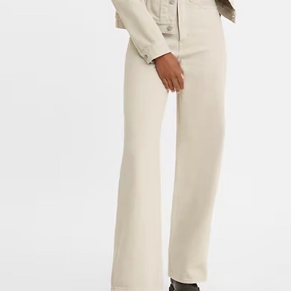 Levi’s High Loose women’s Jeans in light Grey, size 27